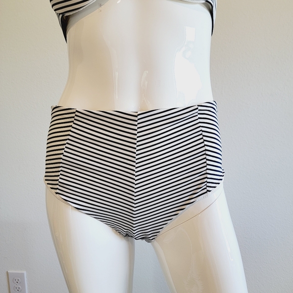 H&M Retro Bombshell High Waist Halter Neck Two Piece Bikini Sz 36C/12 - Picture 7 of 12